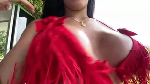 lunacurvz I think red is мой color don t вас agree шоу чат реальный порно