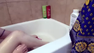 comeplaywithbri Bath время Come shave мой legs with me шоу чат реальный порно