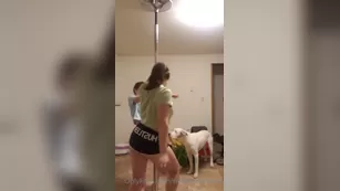 noellemorrison Hanging out (clearly drinking lol) with leeannewes шоу чат реальный порно