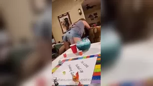 melaniexsanders shaking what мой moma gave me шоу чат реальный порно