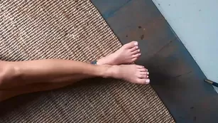 luxshooter Danie Sommers was looking cute lying on th шоу чат реальный порно