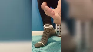 goddessgaia95 taking off мой dirty smelly work socks before мой bath шоу чат реальный порно