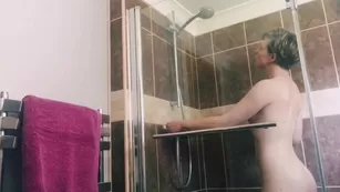 helen 28 05 2018 9869408 Hidden Camera Spy on me whist I take a hot steamy shower шоу чат реальный порно