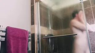 helen 28 05 2018 9869408 Hidden Camera Spy on me whist I take a hot steamy shower шоу чат реальный порно