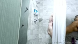 xxxriley getting ебанный in the shower this weekend шоу чат реальный порно