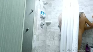 xxxriley getting ебанный in the shower this weekend шоу чат реальный порно