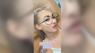 michaelaisizzu Eating a banana while an Asian guy was делаю мой ped шоу чат реальный порно