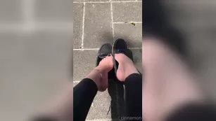cinnamonfeet2 03 12 2020 Teasing with мой feet in public шоу чат реальный порно