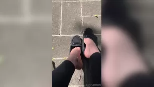 cinnamonfeet2 03 12 2020 Teasing with мой feet in public шоу чат реальный порно