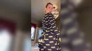 kleioxxx 17 11 2020 Look back at it DM me to see it fall off шоу чат реальный порно