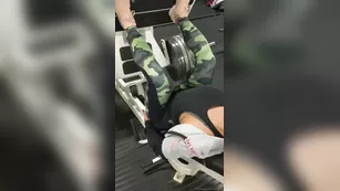 yourstep mom_Little leg press action_9407738 шоу чат реальный порно