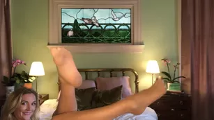 monawalesxxx для мой feet friends шоу чат реальный порно