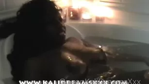 kalidreamsxxx_Bath interview_6021003 шоу чат реальный порно