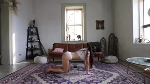 abbyopel 26 12 2020 it s a new day wake up with me and some morning yoga to reset your mind and set хорошо in шоу чат реальный порно