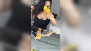 perv mom Right foot up left foot slide шоу чат реальный порно