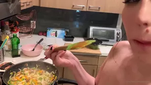 jadebaker cooking голая для your pleasure i know how much вас guys love watching me cook наслаждаться thi шоу чат реальный порно