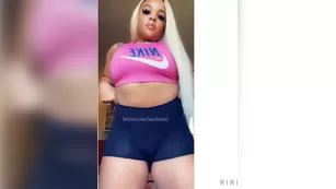 weloveriri wanna just bite it шоу чат реальный порно