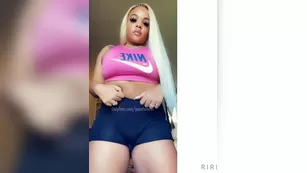 weloveriri wanna just bite it шоу чат реальный порно