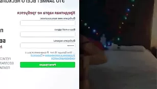 Сучка в масле Molly_S ласкает бритые дырочки
