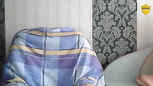 Горячая штучка Sweet_Lexi голенькая во фри