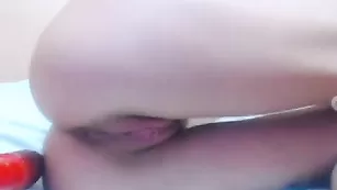 Грудастая нимфа sexylady222 трахает анал фаллосом