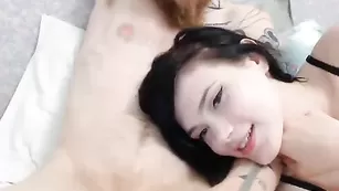 Юная красавица делает хороший минет Mothandrust