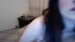 Грудастая проказница мастурбирует пизденку KatieSparkles