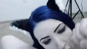 Jessakittenделает минет и лижет яйца