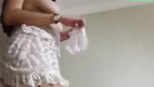 Блестящая Lecinda дразнит шикарным телом