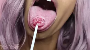 Vixi Vee longue long tongue mouth fetish | ManyVids Бесплатное Реальный Порно Реальный Секс 1