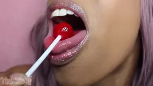 Vixi Vee longue long tongue mouth fetish | ManyVids Бесплатное Реальный Порно Реальный Секс 1