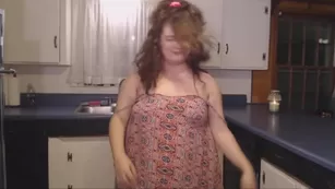 Honey BunTV BBW Kitchen Стриптиз and Cum | ManyVids Бесплатное Порно Videos