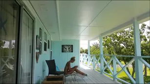 Hollyhotwife Teasing The Cable Guy | ManyVids Бесплатное Порно Videos