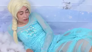 Ashleejuliet ELSA LOSES HER VIRGINITY | ManyVids Бесплатное Порно Videos