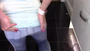 Eva Marie88 peeing jeans feels amazing 2018_07_30 | ManyVids Бесплатное Порно Videos