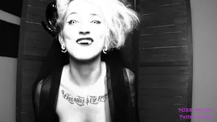 Thatmissquin ебанный and eaten bysuccubus – executrix, vore, aliens & monsters | ManyVids порно videos