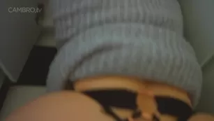 Korina kova - Mommy is stuck