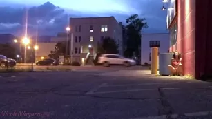 Nicoleniagara ебля мой киска outside on the sidewalk – teens, outdoors | ManyVids порно videos