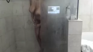 KaylaKayden big сиськи & shower fapping - MFC webcam whores clips