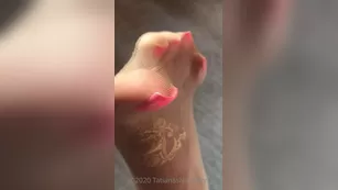 tatianasnaughtytoes 26 11 2020 ThrowBackThursday 2018 08 05 HotPink Pedicur шоу чат реальный порно
