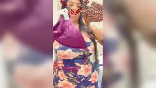 Brilliantly Divine teasing her extremely curvy body and ебля herself with a purple toy чат реальный порно реальный секс 1