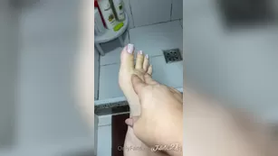 juliette_rj taking хорошо care of the feet шоу чат реальный порно реальный секс
