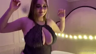 lucylaistner_ this is a soulful 3 right ) шоу чат реальный порно реальный секс 1