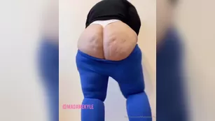 thebrokenpeach went and bought some new yoga pants bc all mine are black lol i wanted вас to be able to s шоу чат реальный порно