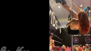 evanova Full behind the scenes clip from AVN Sorry для the weird шоу чат реальный порно