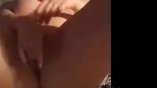 Lia Louise Geil selbst im Schlafzimmer meiner Eltern besorgt реальный порно реальный секс 1