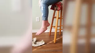 selesoles 22 03 2021 pov вас re sitting at a bar and a woman sits next to вас she s laughing having a хорошо t шоу чат реальный порно