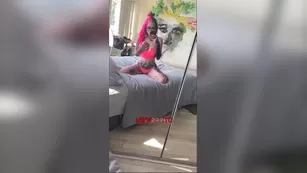 Princess Pineapple 12 minutes anal plug fully голая дразнит snapchat premium реальный порно реальный секс 1