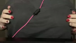 jewelmegan i_m_so_guilty_of_doing_this_while_i_m_alone_gaming шоу чат реальный порно реальный секс