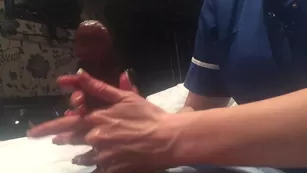 shaft_uk 23 10 2016 98102 Oiled up мастурбирует by big tit nurse шоу чат реальный порно